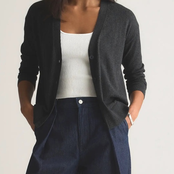 Quince lightweight cotton cashmere cardigan - Picture 6 of 10